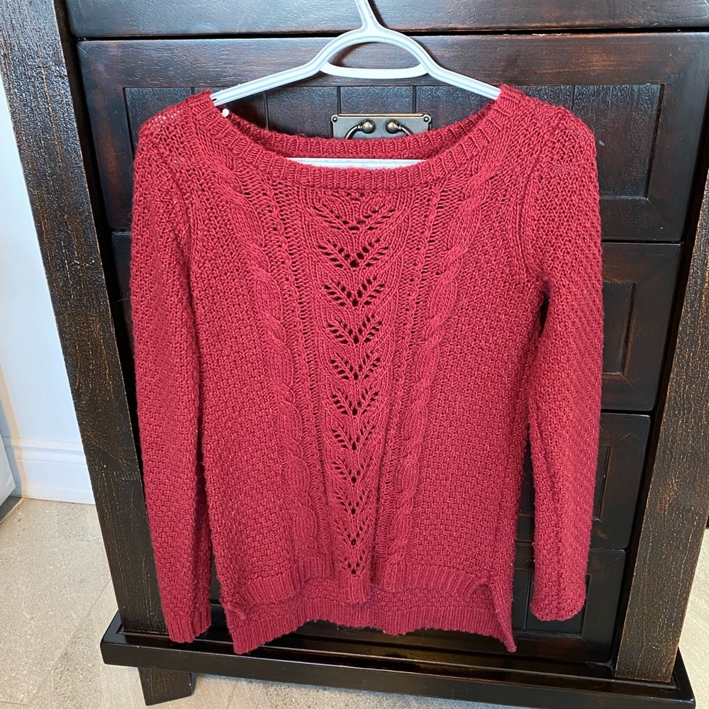 RW&CO KNIT SWEATER